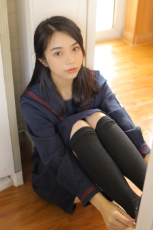 一边扭动身体一边呻吟是怎么回事
